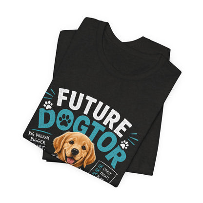 Future Dogtor In Training T-Shirt – Cute Golden Retriever Vet Tee